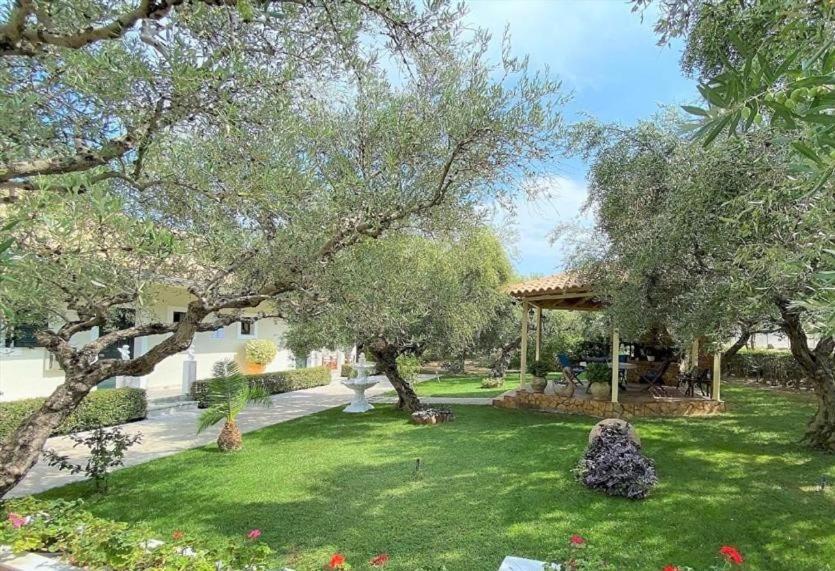 Villa Dionysia อามูดี ภายนอก รูปภาพ