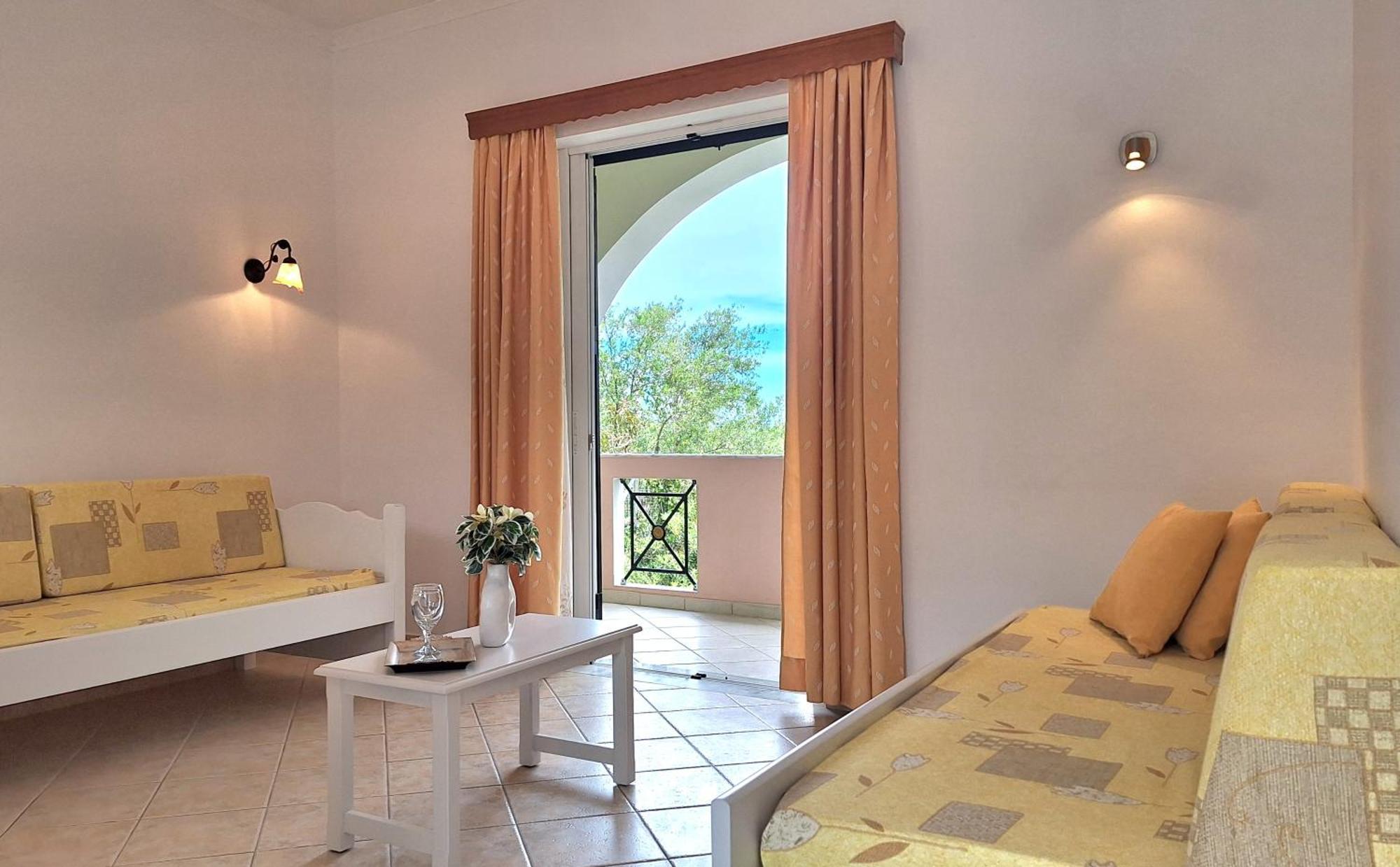 Villa Dionysia อามูดี ภายนอก รูปภาพ